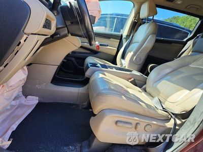 Zdjęcie 7 z 13 samochodu: 2019 HONDA ODYSSEY EXL VIN:5FNRL6H76KB125382 - miniatura
