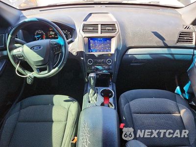 Zdjęcie 8 z 13 samochodu: 2018 FORD EXPLORER XLT VIN:1FM5K8D82JGC42372 - miniatura