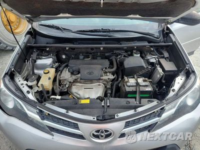 Zdjęcie 12 z 13 samochodu: 2014 TOYOTA RAV4 LE VIN:JTMBFREV0ED052633 - miniatura