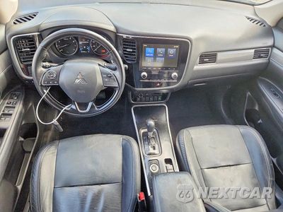 Zdjęcie 8 z 14 samochodu: 2020 MITSUBISHI OUTLANDER SE VIN:JA4AZ3A34LZ030875 - miniatura