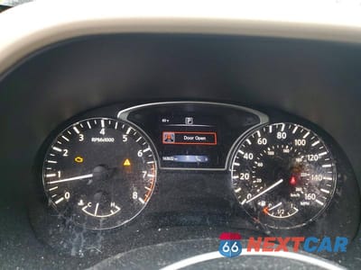 Zdjęcie 9 z 13 samochodu: 2019 NISSAN PATHFINDER SV VIN:5N1DR2MN0KC623592 - miniatura