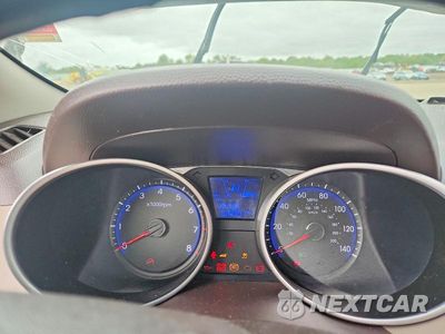 Zdjęcie 9 z 13 samochodu: 2013 HYUNDAI TUCSON GLS VIN:KM8JU3AC9DU656467 - miniatura