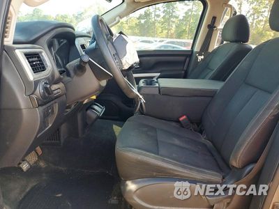 Zdjęcie 7 z 12 samochodu: 2018 NISSAN TITAN CREW VIN:1N6AA1EK7JN543994 - miniatura