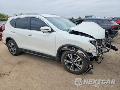 Czwarte zdjęcie samochodu z boku: 2019 NISSAN ROGUE SV VIN:5N1AT2MT7KC798604 - miniatura