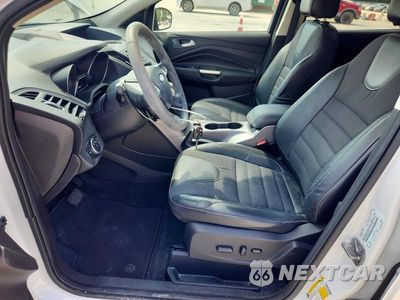 Zdjęcie 7 z 13 samochodu: 2016 FORD ESCAPE SE VIN:1FMCU0G76GUB85285 - miniatura