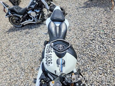 Piąte zdjęcie samochodu w środku: 2009 YAMAHA YZFR6 VIN:JYARJ16E39A012014 - miniatura