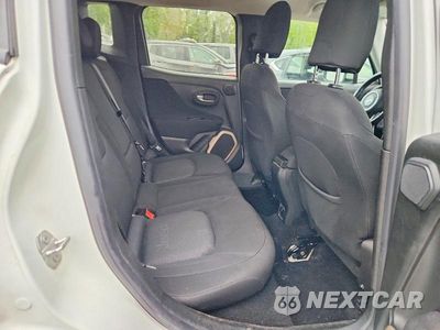 Zdjęcie 11 z 14 samochodu: 2015 JEEP RENEGADE LATITUDE VIN:ZACCJBBT0FPB54577 - miniatura
