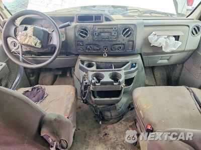 Zdjęcie 8 z 13 samochodu: 2014 FORD ECONOLINE E350 SUPER DUTY WAGON VIN:1FBSS3BL2EDA90526 - miniatura