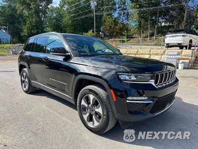 Czwarte zdjęcie samochodu z boku: 2023 JEEP GRAND CHEROKEE LIMITED 4XE VIN:1C4RJYB66P8786449 - miniatura