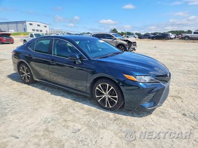 Czwarte zdjęcie samochodu z boku: 2019 TOYOTA CAMRY SE VIN:4T1B11HK1KU731688 - miniatura