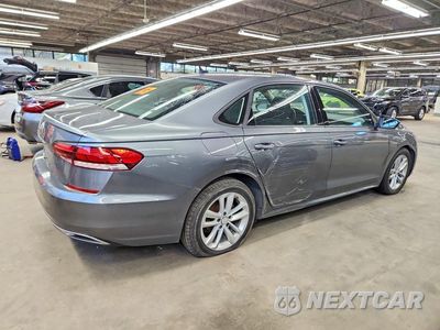 Trzecie zdjęcie samochodu z tyłu: 2021 VOLKSWAGEN PASSAT S VIN:1VWAA7A34MC009384 - miniatura