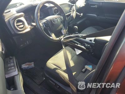 Zdjęcie 8 z 12 samochodu: 2021 TOYOTA TACOMA TRD SPORT VIN:3TMAZ5CN2MM149866 - miniatura