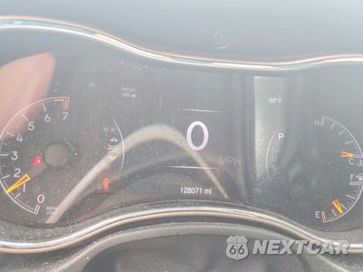 Zdjęcie 9 z 13 samochodu: 2015 JEEP GRAND CHEROKEE LAREDO VIN:1C4RJFAG1FC902988 - miniatura