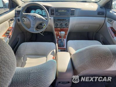 Zdjęcie 8 z 12 samochodu: 2004 TOYOTA COROLLA LE VIN:1NXBR32EX4Z322602 - miniatura