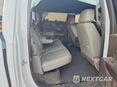 Zdjęcie 10 z 12 samochodu: 2020 CHEVROLET SILVERADO K1500 RST VIN:3GCUYEED8LG138940 - miniatura
