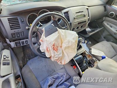 Zdjęcie 8 z 12 samochodu: 2006 TOYOTA TACOMA V6 VIN:5TEUU42N76Z165977 - miniatura
