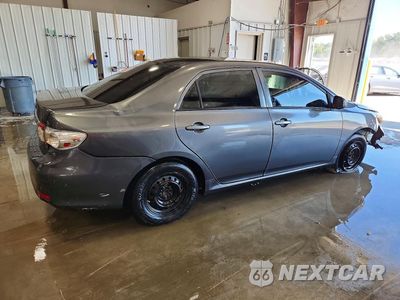 Trzecie zdjęcie samochodu z tyłu: 2013 TOYOTA COROLLA L VIN:2T1BU4EE5DC954408 - miniatura