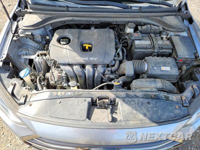 Zdjęcie 11 z 12 samochodu: 2017 HYUNDAI ELANTRA LIMITED VIN:5NPD84LF9HH008601 - miniatura