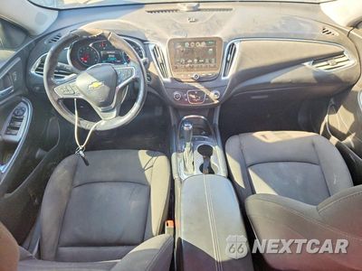 Zdjęcie 8 z 12 samochodu: 2018 CHEVROLET MALIBU LT VIN:1G1ZD5ST1JF163666 - miniatura