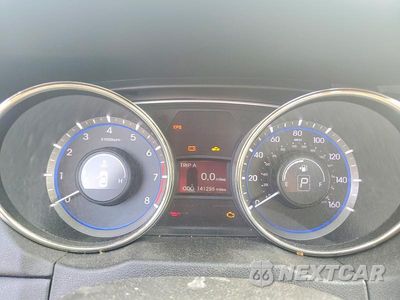 Zdjęcie 9 z 12 samochodu: 2011 HYUNDAI SONATA LIMITED VIN:5NPEC4AC7BH148505 - miniatura
