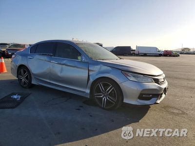 Czwarte zdjęcie samochodu z boku: 2017 HONDA ACCORD TOURING VIN:1HGCR3F95HA038955 - miniatura