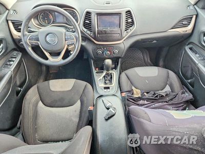 Zdjęcie 8 z 13 samochodu: 2016 JEEP CHEROKEE SPORT VIN:1C4PJLAB2GW371259 - miniatura
