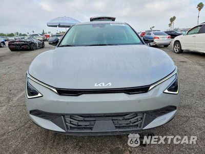 Piąte zdjęcie samochodu w środku: 2025 KIA EV6 LIGHT LONG RANGE VIN:5XYC34JA5SG012189 - miniatura