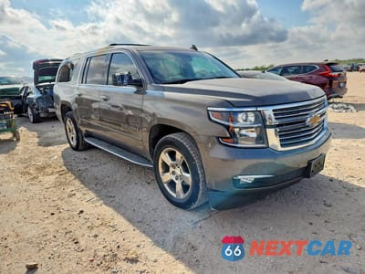 Czwarte zdjęcie samochodu z boku: 2016 CHEVROLET SUBURBAN C1500 LTZ VIN:1GNSCJKC1GR392576 - miniatura