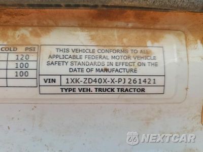 Zdjęcie 11 z 12 samochodu: 2023 KENWORTH T880 SEMI TRUCK VIN:1XKZD40XXPJ261421 - miniatura