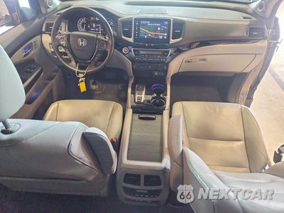 Zdjęcie 8 z 13 samochodu: 2016 HONDA PILOT TOURING VIN:5FNYF6H9XGB057664 - miniatura