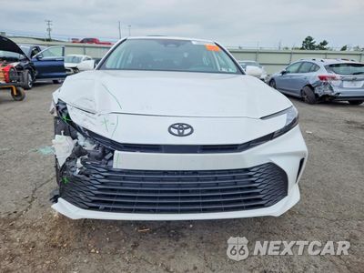 Piąte zdjęcie samochodu w środku: 2025 TOYOTA CAMRY LE VIN:4T1DAACK3SU616204 - miniatura