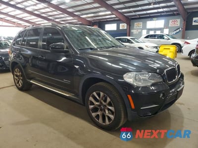 Czwarte zdjęcie samochodu z boku: 2012 BMW X5 XDRIVE35I VIN:5UXZV4C54CL750638 - miniatura