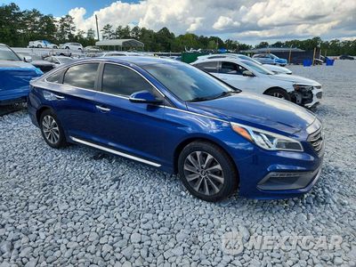 Czwarte zdjęcie samochodu z boku: 2016 HYUNDAI SONATA SPORT VIN:5NPE34AF3GH380424 - miniatura
