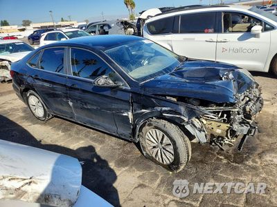 Czwarte zdjęcie samochodu z boku: 2019 VOLKSWAGEN JETTA S VIN:3VWC57BU3KM227476 - miniatura