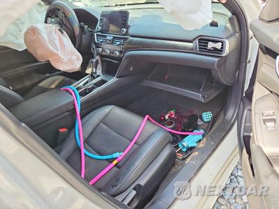 Zdjęcie 8 z 12 samochodu: 2019 HONDA ACCORD SPORT VIN:1HGCV1F39KA151472 - miniatura
