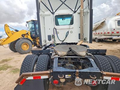 Zdjęcie 6 z 12 samochodu: 2019 PETERBILT 579 SEMI TRUCK VIN:1XPBA48X1KD478548 - miniatura
