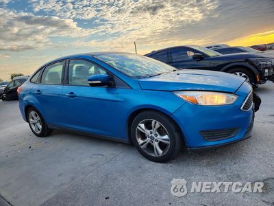 Czwarte zdjęcie samochodu z boku: 2015 FORD FOCUS SE VIN:1FADP3F25FL383194 - miniatura