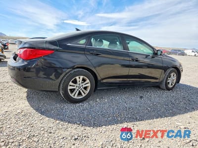 Trzecie zdjęcie samochodu z tyłu: 2011 HYUNDAI SONATA GLS VIN:5NPEB4AC9BH296111 - miniatura