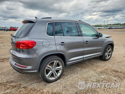 Trzecie zdjęcie samochodu z tyłu: 2017 VOLKSWAGEN TIGUAN SPORT VIN:WVGTV7AX9HK031021 - miniatura