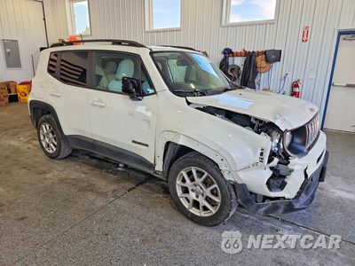 Czwarte zdjęcie samochodu z boku: 2021 JEEP RENEGADE LATITUDE VIN:ZACNJDBB5MPM54072 - miniatura