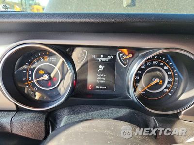 Zdjęcie 9 z 12 samochodu: 2020 JEEP GLADIATOR SPORT VIN:1C6HJTAGXLL160586 - miniatura