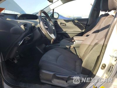Zdjęcie 7 z 12 samochodu: 2017 TOYOTA PRIUS TWO VIN:JTDKBRFU7H3046730 - miniatura