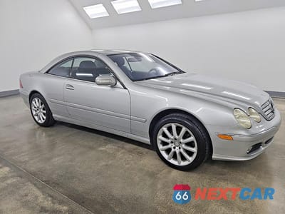 Czwarte zdjęcie samochodu z boku: 2005 MERCEDES-BENZ CL 500 VIN:WDBPJ75J25A043969 - miniatura