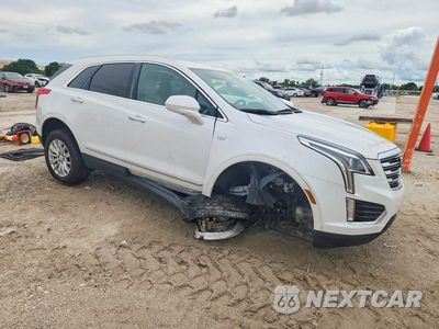 Czwarte zdjęcie samochodu z boku: 2018 CADILLAC XT5 VIN:1GYKNARS9JZ213539 - miniatura