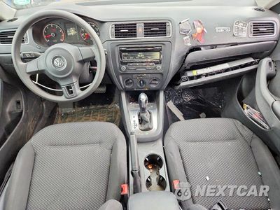 Zdjęcie 8 z 12 samochodu: 2014 VOLKSWAGEN JETTA BASE VIN:3VW2K7AJ0EM352032 - miniatura