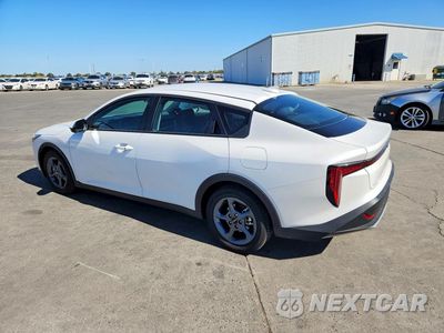 Drugie zdjęcie samochodu z przodu: 2026 KIA K4 LXS VIN:3KPFT4DE0TE315021 - miniatura