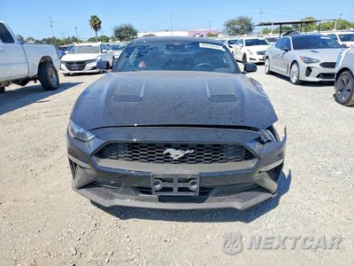Piąte zdjęcie samochodu w środku: 2021 FORD MUSTANG VIN:1FA6P8TH9M5117628 - miniatura