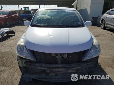 Piąte zdjęcie samochodu w środku: 2010 NISSAN VERSA 1.8 S VIN:3N1BC1AP7AL369253 - miniatura