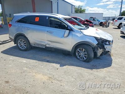 Czwarte zdjęcie samochodu z boku: 2016 KIA SORENTO LX VIN:5XYPG4A39GG017121 - miniatura