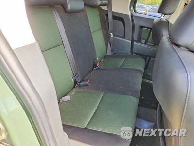 Zdjęcie 11 z 13 samochodu: 2011 TOYOTA FJ CRUISER BASE VIN:JTEBU4BF6BK109295 - miniatura